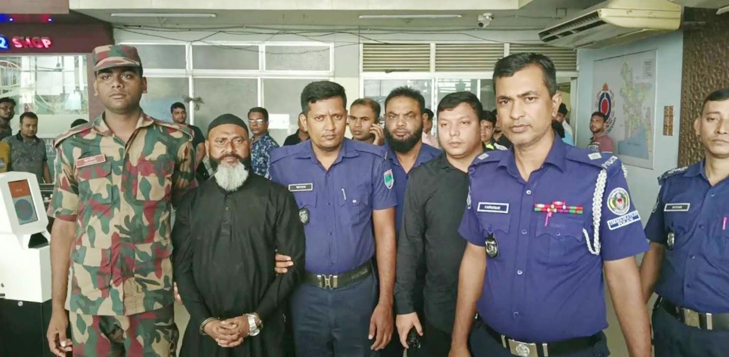 বেনাপোল সীমান্তে ভারত পালানোর চেষ্টায় আ.লীগ নেতা গ্রেফতার