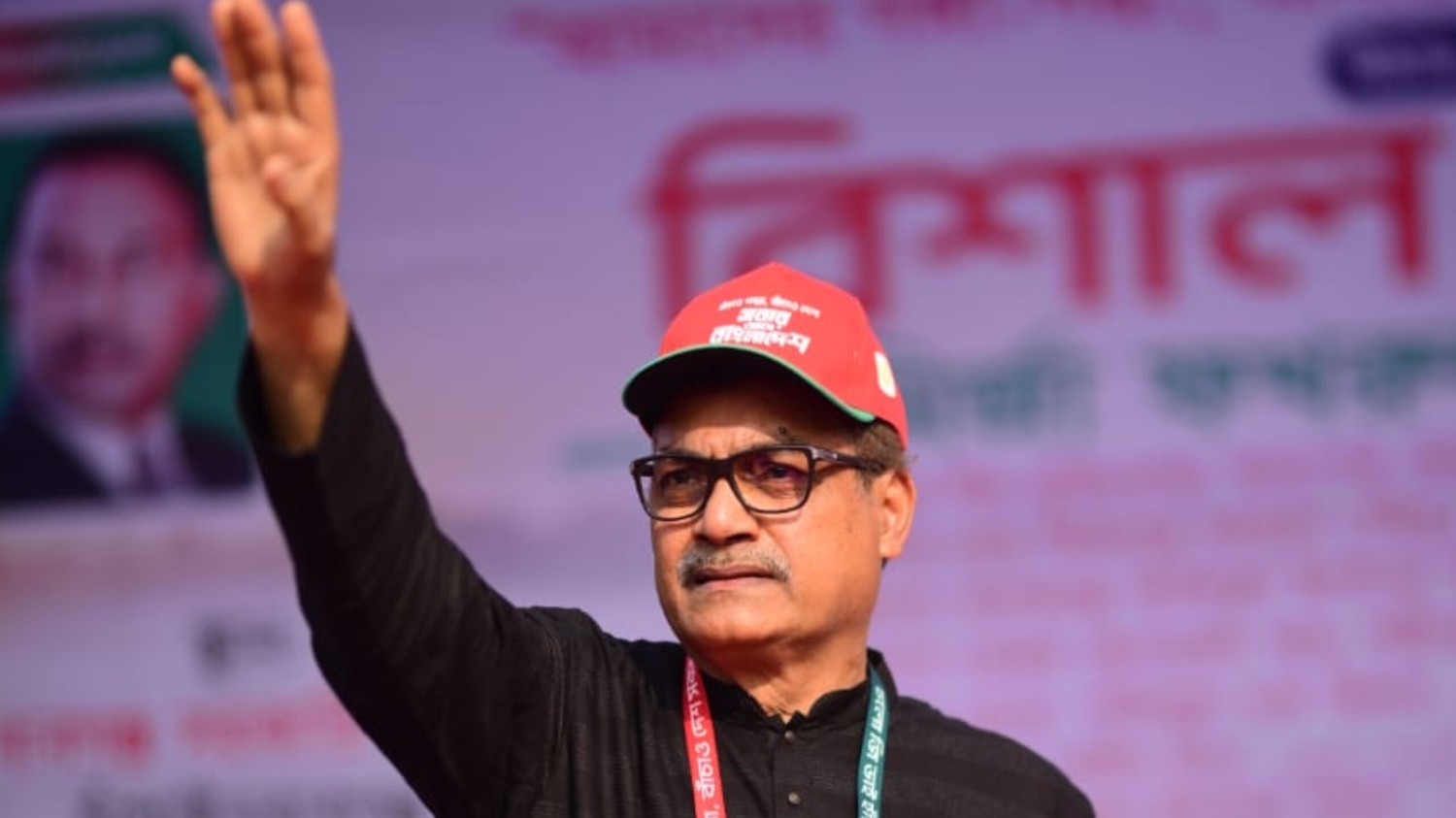 চাঁপাইনবাবগঞ্জ-৩ আসনে পরাজয়ের পরও উন্নয়নের অঙ্গীকার হারুনুর রশীদের