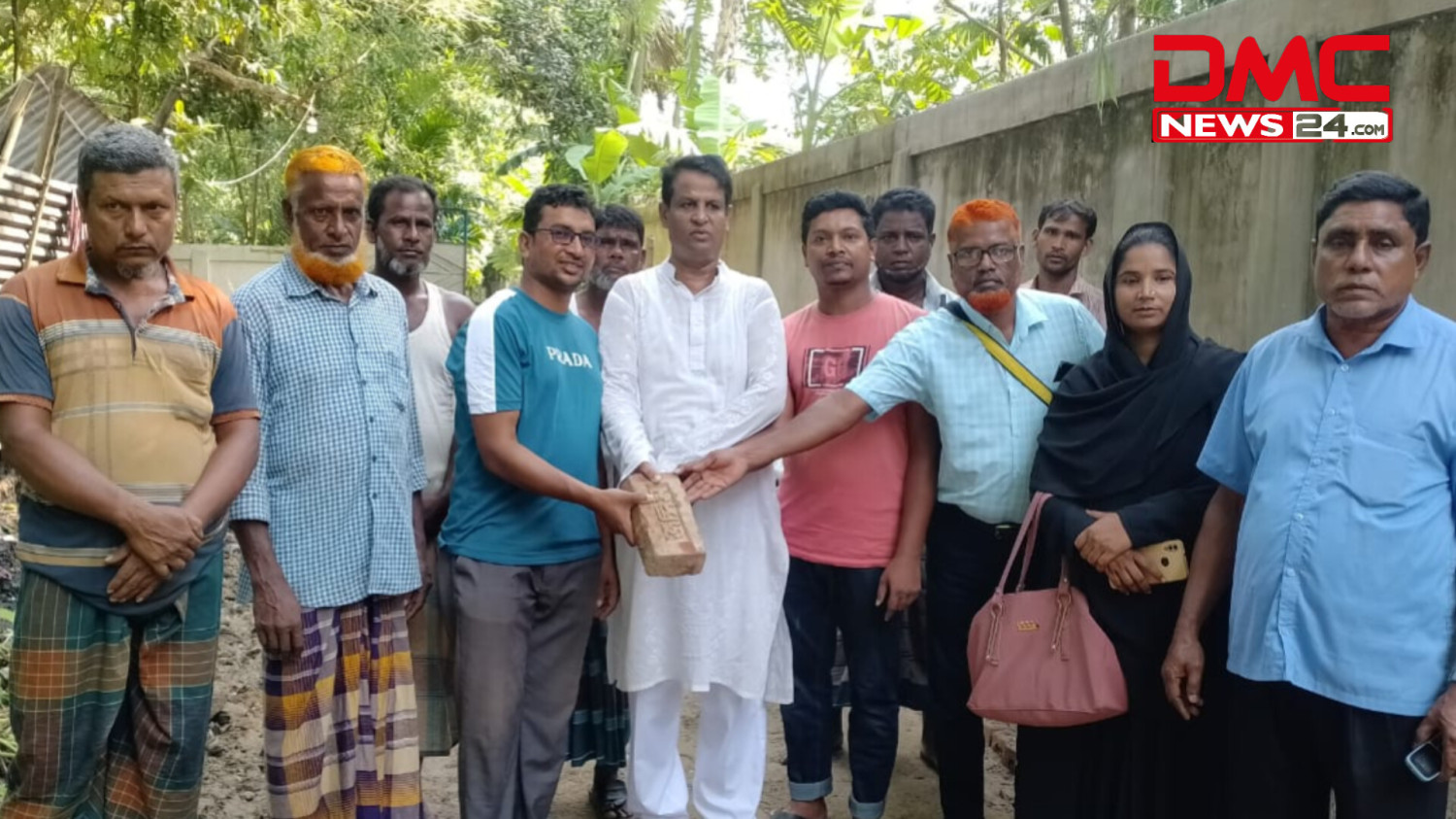 কমলগঞ্জ উপজেলার ২নং পতনঊষার ইউনিয়নের  ৩নং ওয়ার্ড গোবিন্দপুর গ্রামের রাস্তার ইট সলিং কাজের উদ্বোধন।