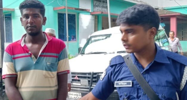 ডুমুরিয়ায় কচ্ছপ বিক্রেতার কারাদন্ড