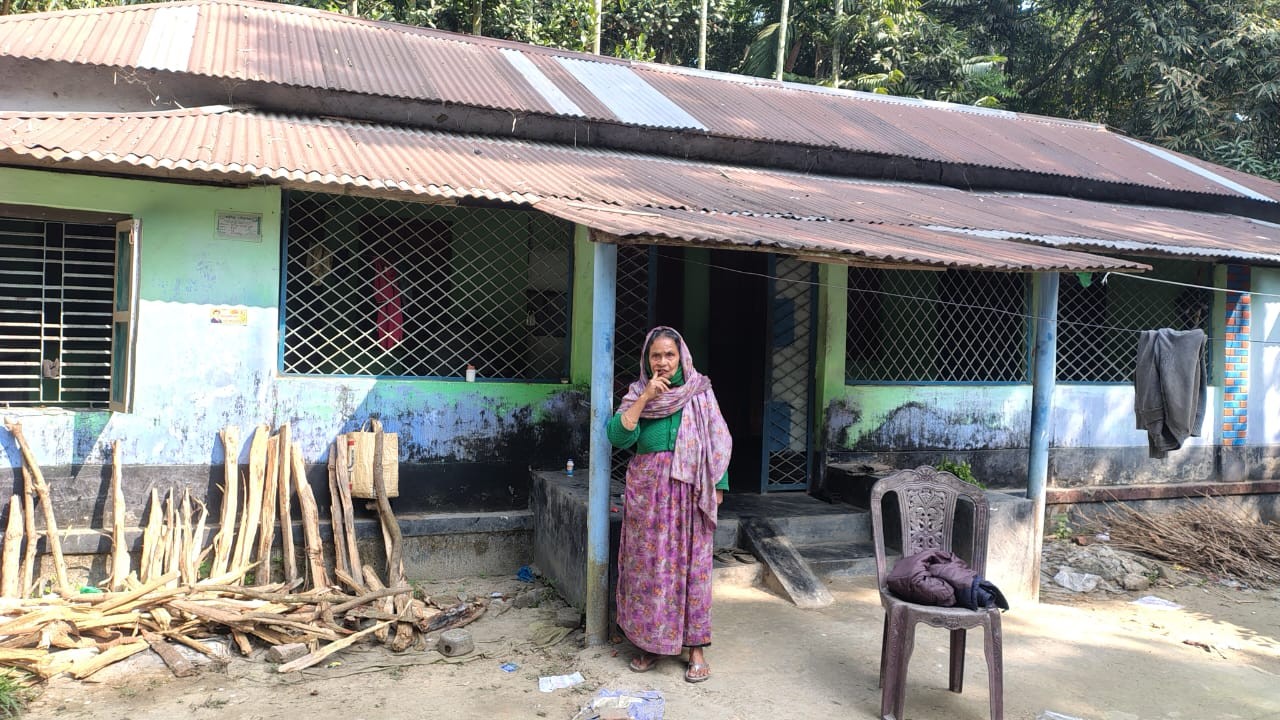 কালিয়ায় গভীর রাতে সংঘবদ্ধ ডাকাতি অস্ত্রের মুখে জিম্মি করে মোটরসাইকেল, স্বর্ণ ও নগদ টাকা লুট