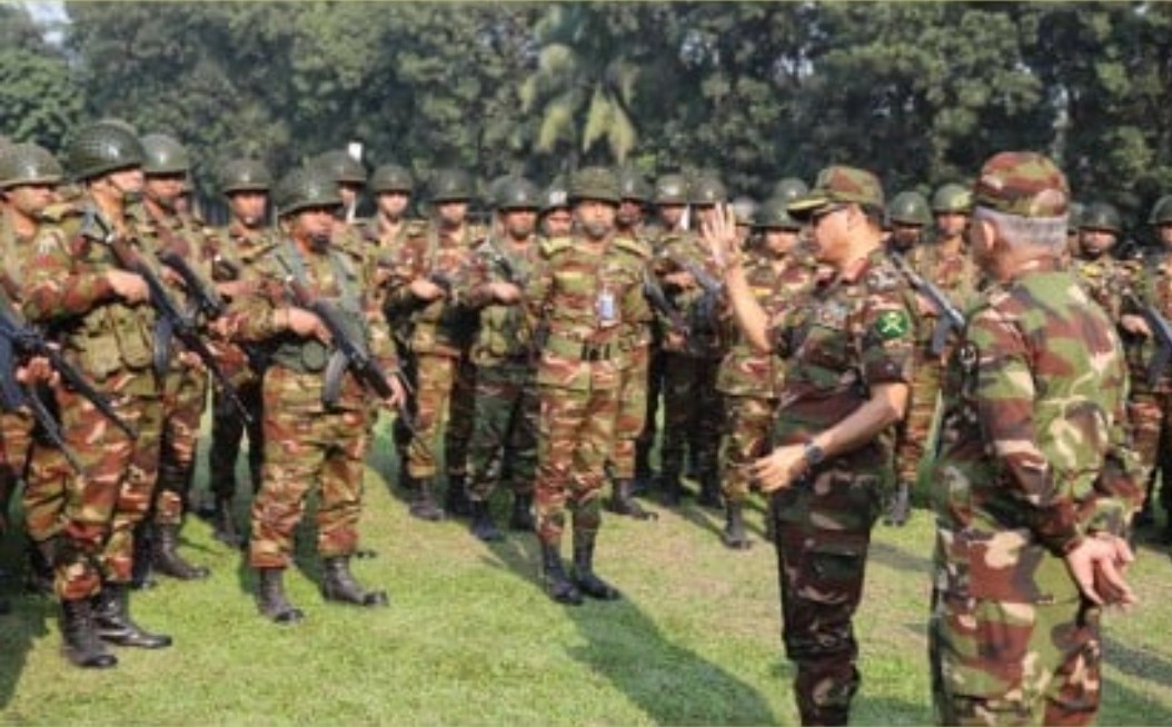 সেনাবাহিনী মোতায়েন কার্যক্রম পরিদর্শন করলেন সেনাপ্রধান