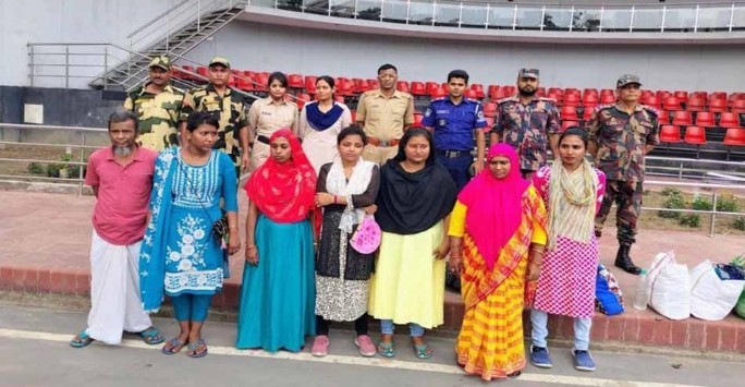 ভারতে দীর্ঘ কারা ভোগ শেষে দেশে ফিরল   বাংলাদেশি ৭ নারী- পুরুষ