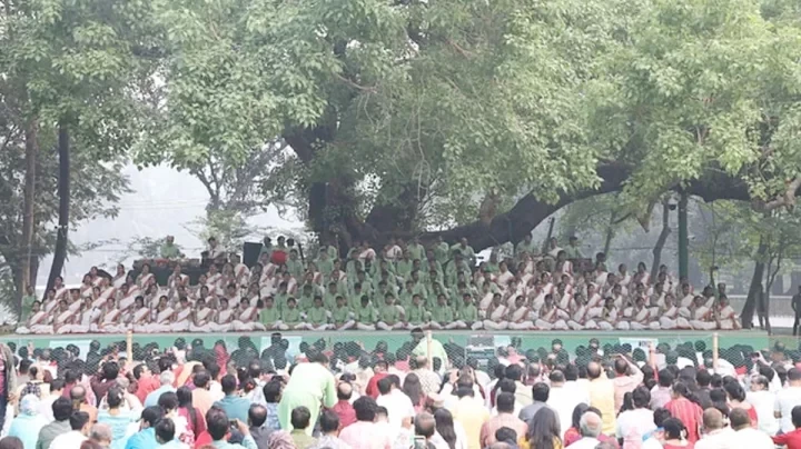 রমনার বটমূলে সুরের মূর্ছনায় বর্ষবরণ চলছে