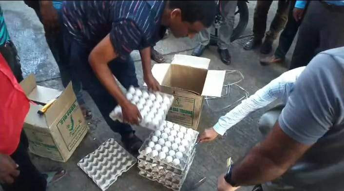 বাংলাদেশে  চাহিদা মেটাতে, ভারত থেকে  ডিম আমদানি