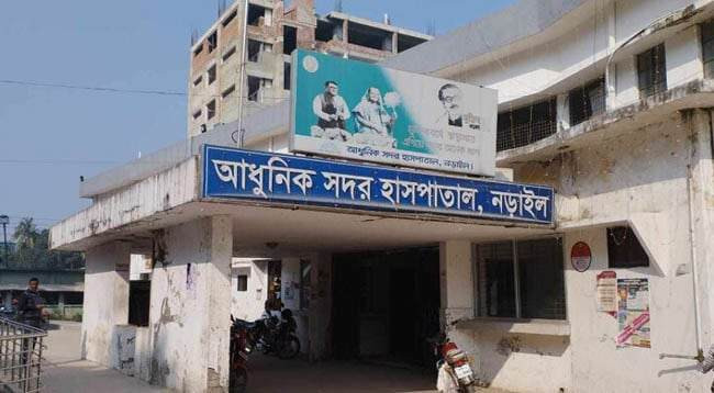 নড়াইলের রামনগরচর এলাকায় শুকর চড়াতে এসে বজ্রপাতে নিহত