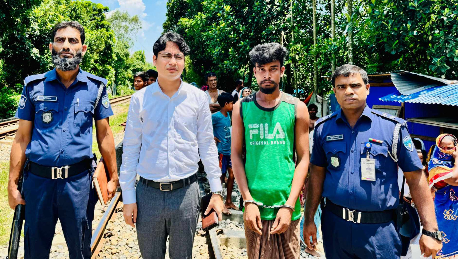 নেশা করে  মাতলামী করার সময় মোবাইল কোর্ট কালে যুবক আটক,একমাসের বিনাশ্রম কারাদণ্ড