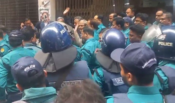 মির্জা ফখরুল-আমীর খসরুর জামিন আবেদন - বিচারপতির বাসভবনে হামলা