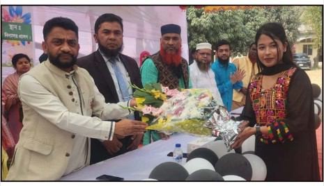 মেঘনা শিল্পনগরী কলেজে এসএসসি পরিক্ষার্থীদের বিদায় সংবর্ধনা