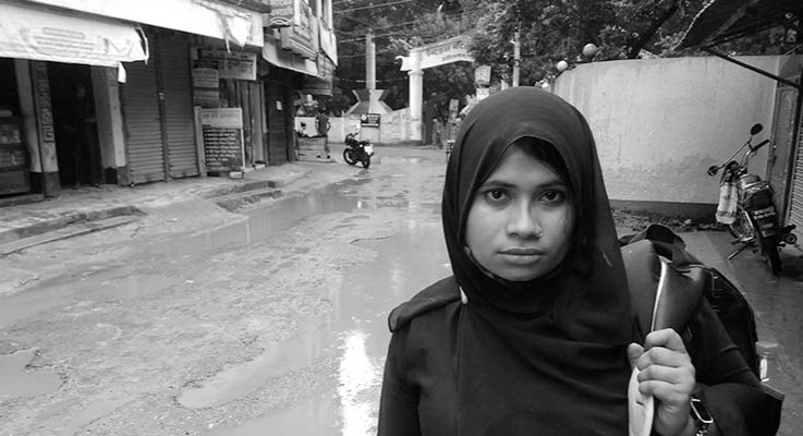 নড়াইলের রুপা বাবার সন্ধানে পথে পথে