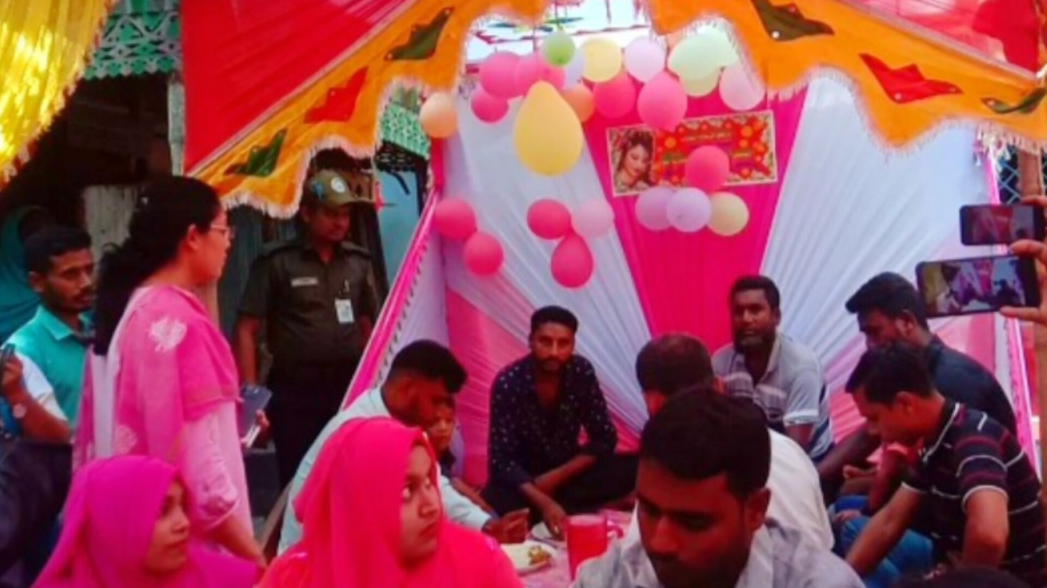 লোহাগড়ায় বাল্য বিবাহের দায়ে বাল্য বিবাহ সহযোগীদের কে জরিমানা