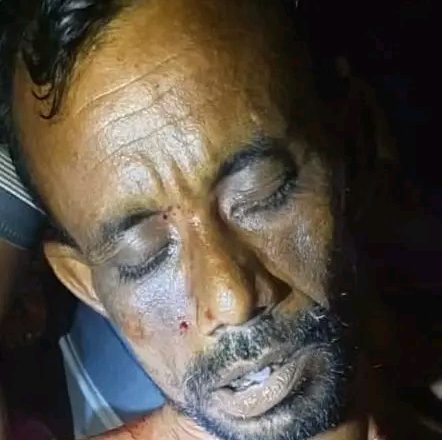 কালিয়ায় মাদক সেবনে বাঁধা দেওয়ায় কৃষককে কুপিয়ে হত্যার অভিযোগ
