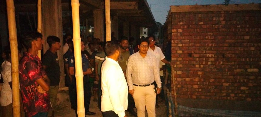 IMG-20260903-WA0006 কালিয়ায় সরকারি জমিতে অবৈধ স্থাপনা উচ্ছেদ