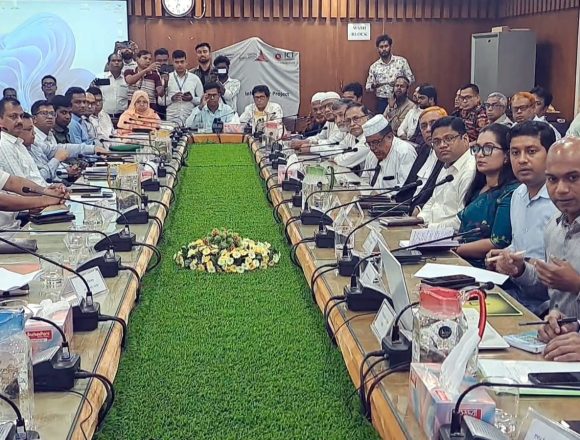 নড়াইলে সড়ক নির্মাণে ইটের বদলে ব্লক ব্যবহারের নির্দেশ  প্রতিমন্ত্রী শেখ ফরিদুল ইসলাম